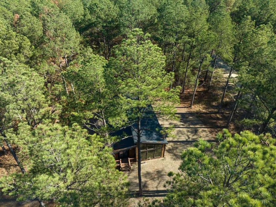The Blaylock Cabin, 2 King, Hot Tub, Pet Friendly! Broken Bow Exterior photo
